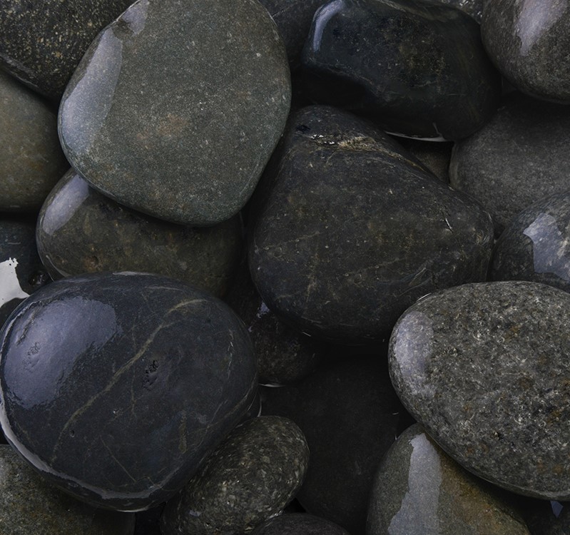 Ornate Beach Pebbles Black Polished 2 - 3in - Bag